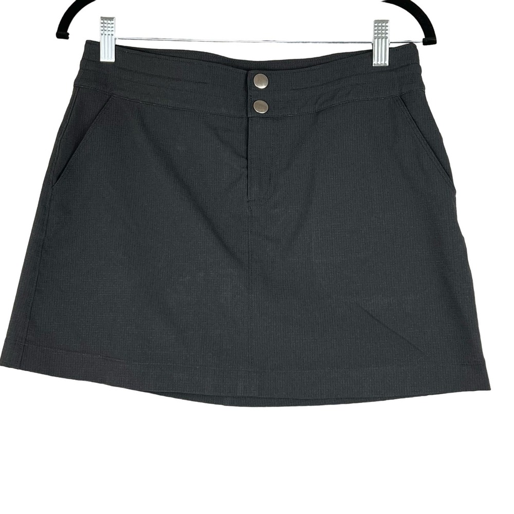 Prana Skorts Skirt WOMENS 6 Black Pockets Silver buttons Hiking Stretch